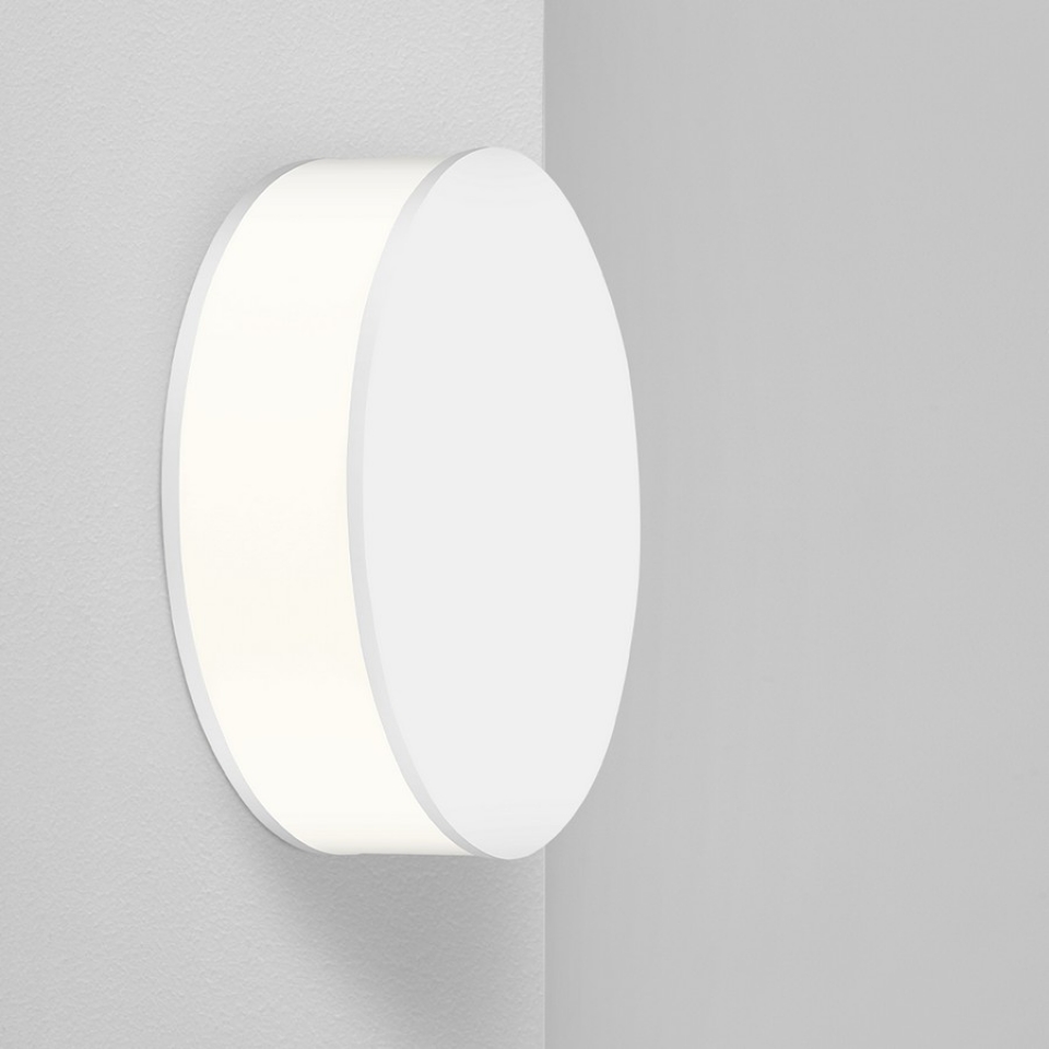 LUNA WL1
                                                                                